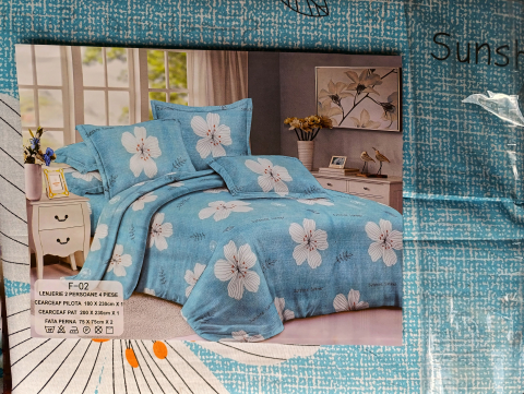 Lenjerie set 4 piese ​​​​​​​King-size Bleu SUN Cod F02117 (200 cm x 200-230 cm) [1]