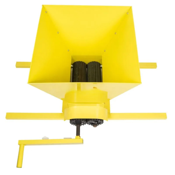 Zdrobitor manual pentru struguri, cuva 20 L, 300-500 kg/h, tamburi din poliamida alimentara, distanta reglabila intre cilindri 2-8 mm [6]