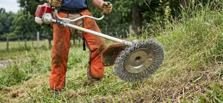 Cap motocoasa cu perie de sarma, disc 200 mm, prindere 25.4 mm, otel carbon, pentru indepartat buruieni, muschi si murdarie, max. 10.000 rpm [2]