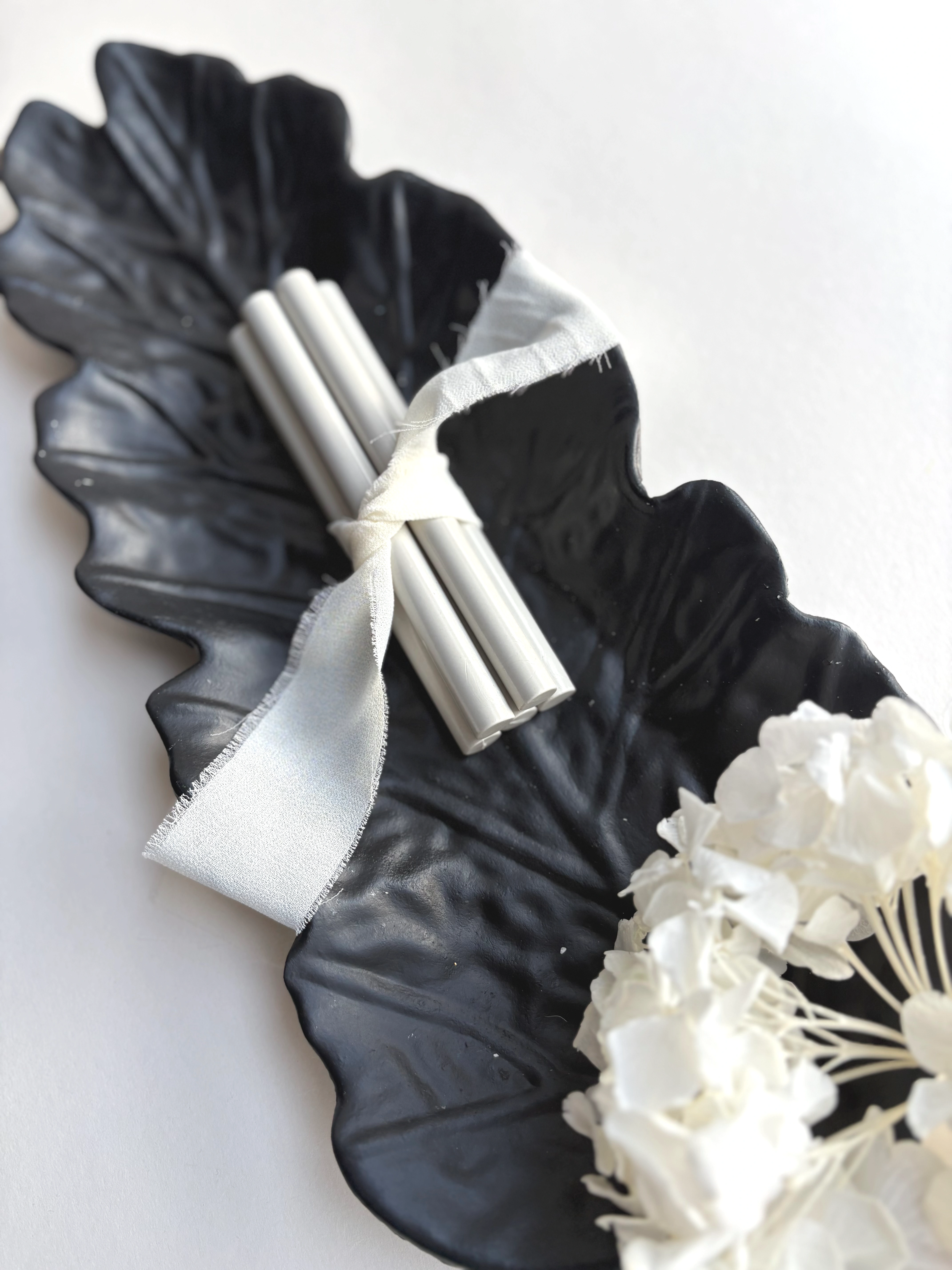 Batoane de ceara - Baton de ceară Alb Prafuit pentru sigilii elegante | AnArt Boutique