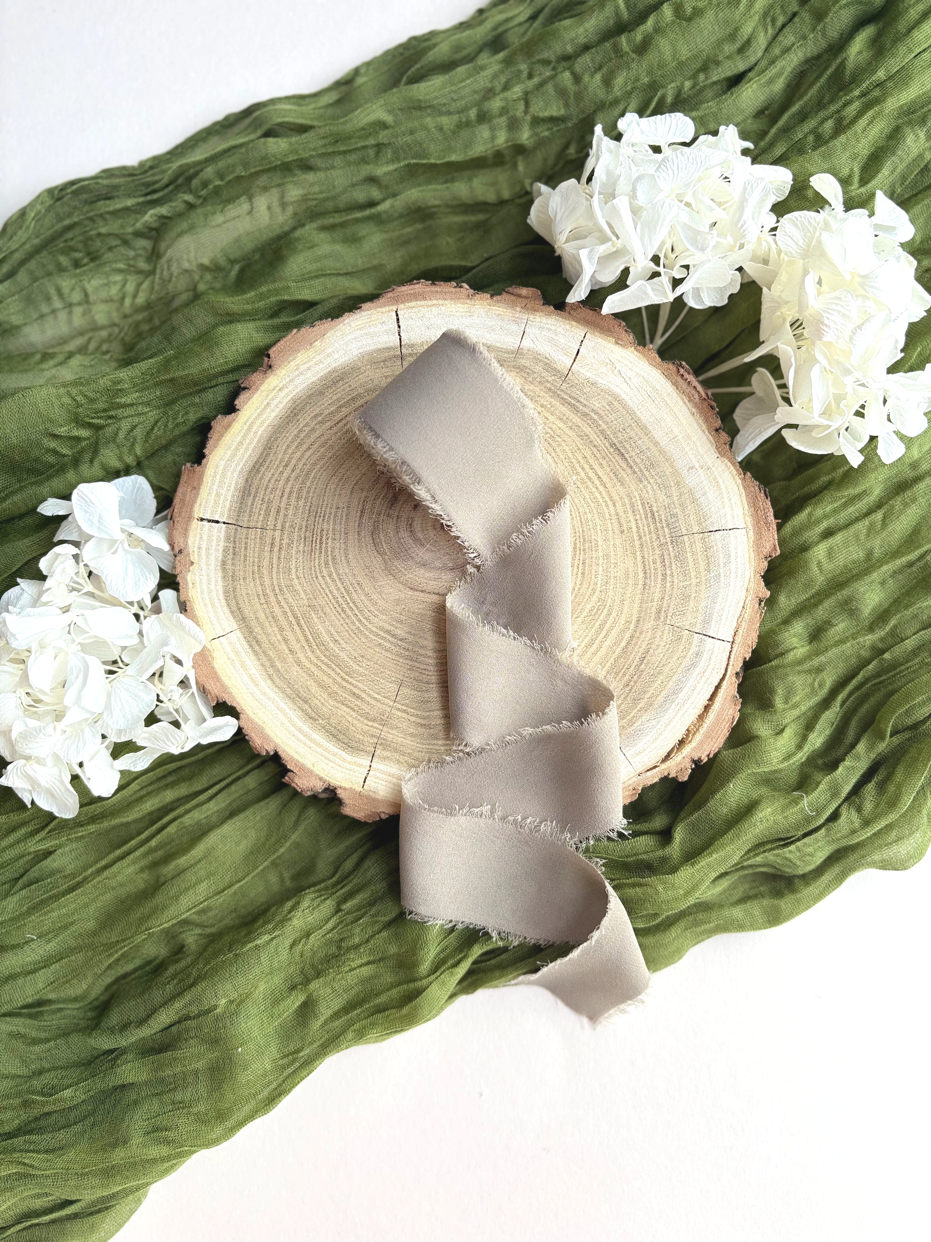 Panglică de mătase olive pentru invitatii nunta | AnArt Boutique