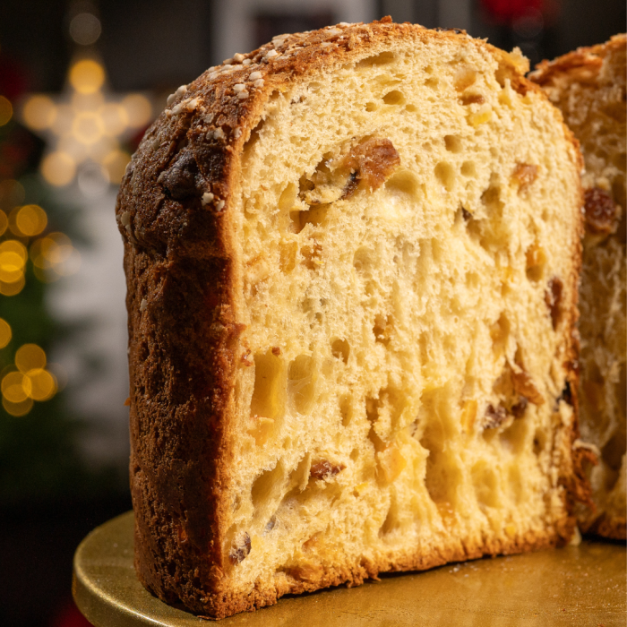 Panettone cu stafide și portocale confiate [1]