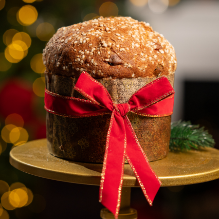 Panettone cu stafide și portocale confiate [1]