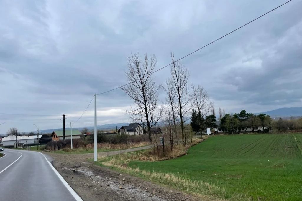 STÂLPI DIN FIBRĂ DE STICLĂ PENTRU TELECOMUNICAȚII
