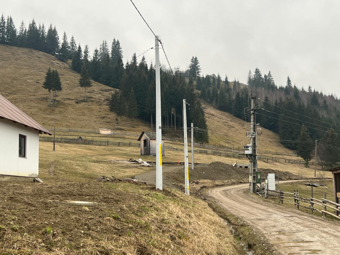STÂLP DIN FIBRĂ DE STICLĂ PENTRU LINII DE DISTRIBUTIE SCO - 9,2 - 10005 (9,2M) [1]