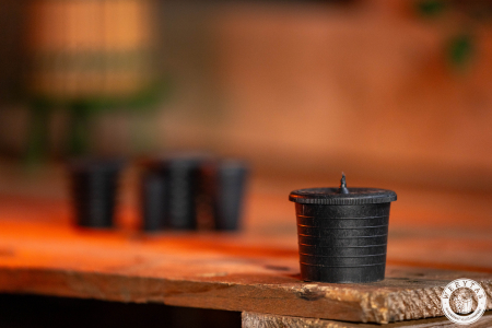 Dop plastic negru [2]