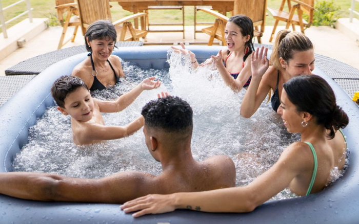 Jacuzzi gonflabil MSpa Tekapo 6 persoane - 132 jeturi de aer, încălzire 40°C - grădină și terasă [4]