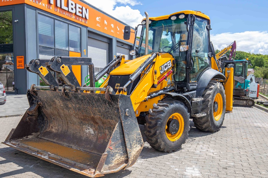 buldoexcavator JCB