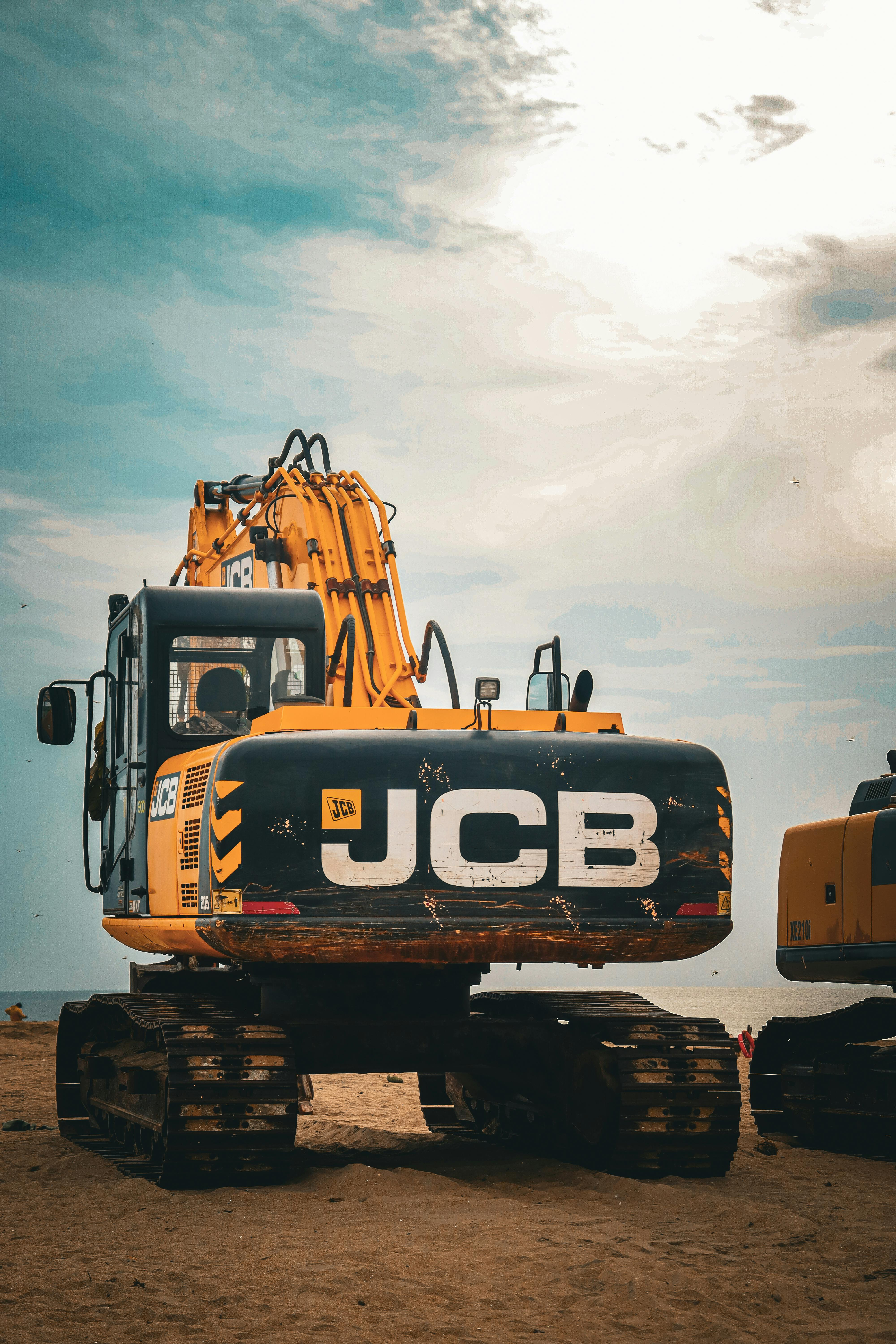 Ulei JCB: Ghidul complet pentru alegerea uleiului original pentru utilajele tale în 2026