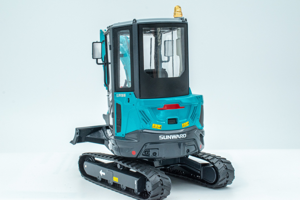 Macheta Excavator Sunward 25UF 1.20 scale [5]
