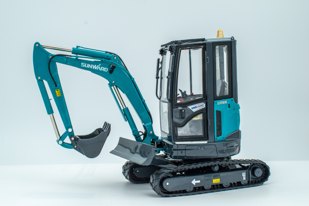 Macheta Excavator Sunward 25UF 1.20 scale [9]