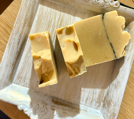 Sapun Natural - TURMERIC- Săpun artizanal natural – săpun-tratament