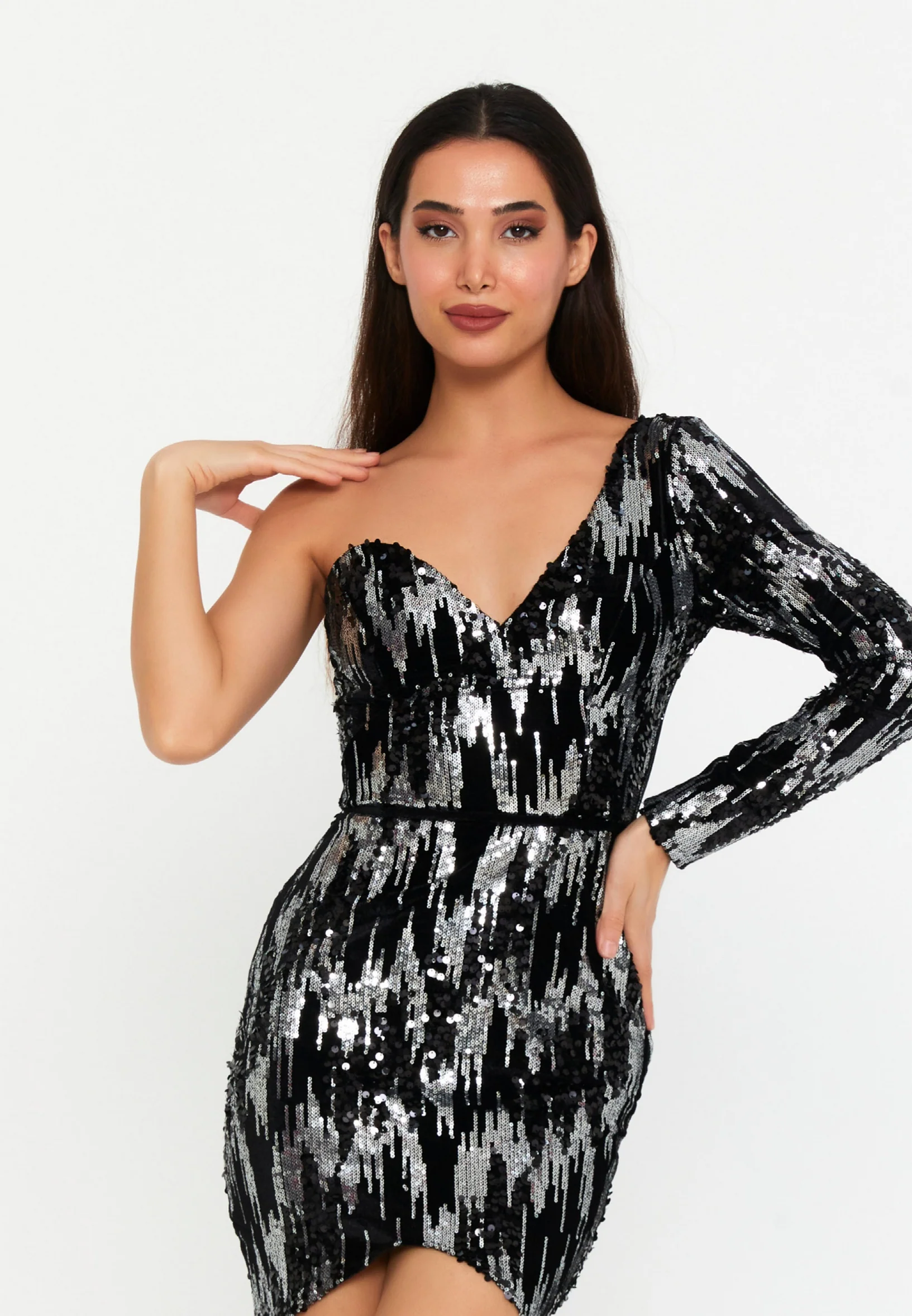 Rochia Monik Cocktail [1]