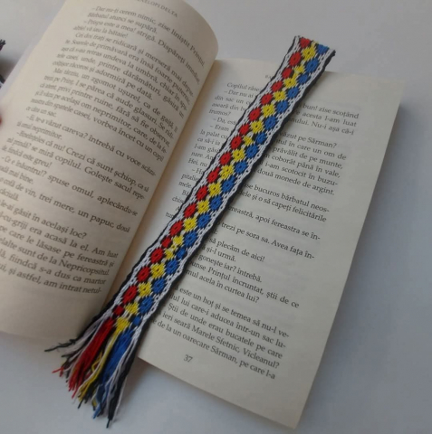 Semne carte/Brelocuri - Semn țesut manual