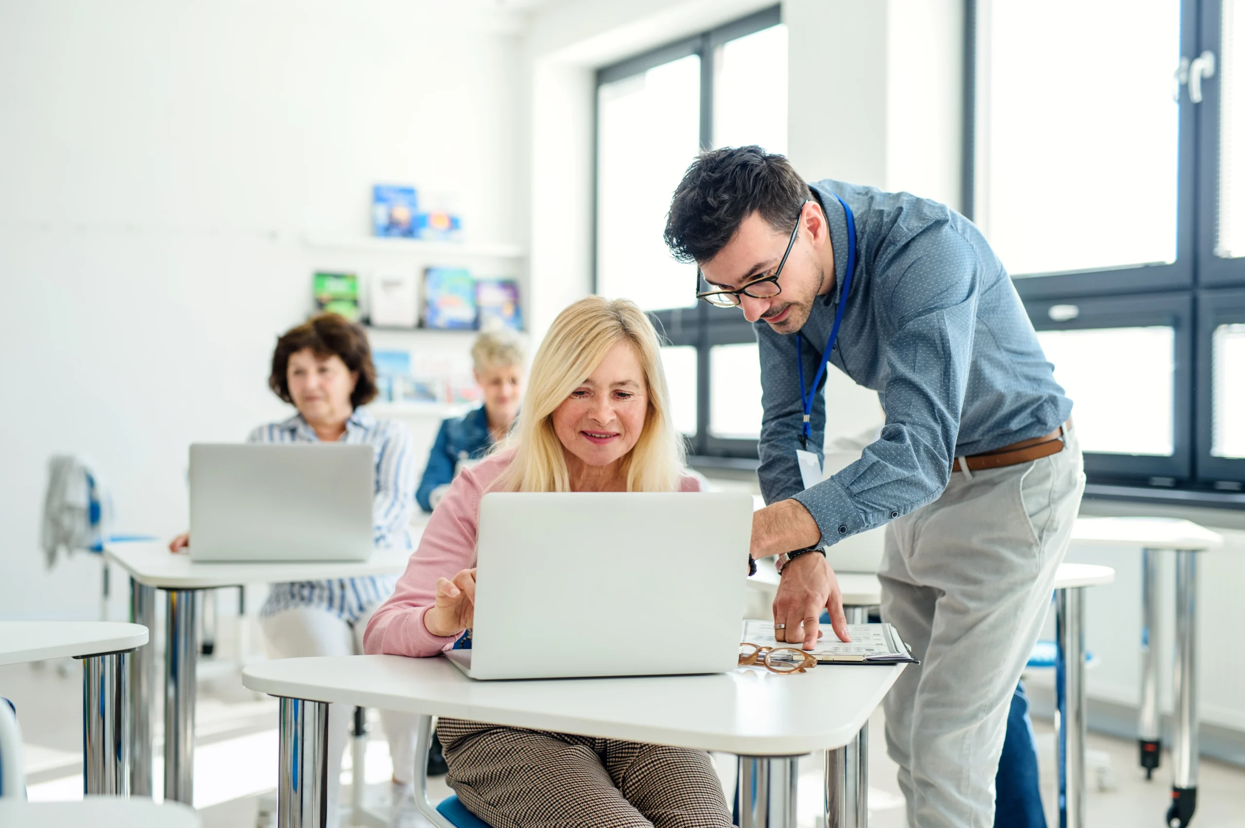 Cursuri acreditate (65%) - Competențe digitale (inițiere)