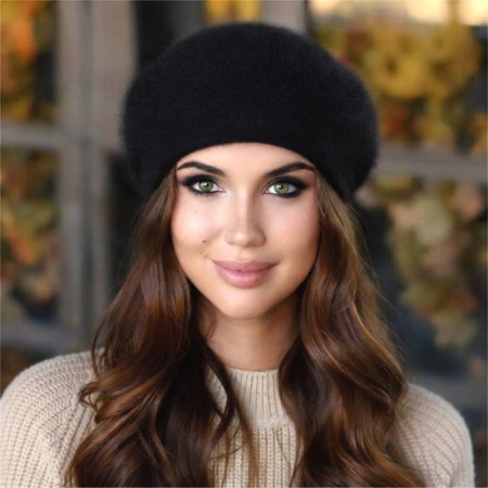 Caciulita eleganta din lana de Angora (NEAGRA) - marime UNIVERSALA [1]