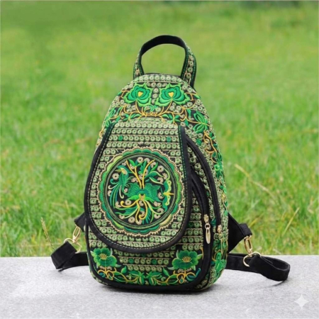 RUCSACURI - Rucsac  elegant de dama - Fantezie Chic in Verde