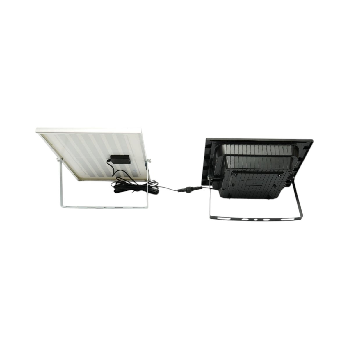 Proiector LED 100W, 6500K, cu panou solar 8W, baterie LiFePO4 6000mAh si telecomanda, IP67 Breckner Germany [3]