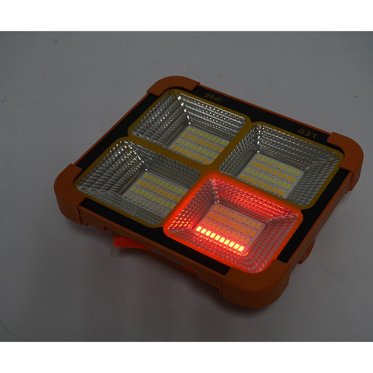 Proiector LED portabil 100 W cu panou solar 1.5 W Breckner Germany [14]