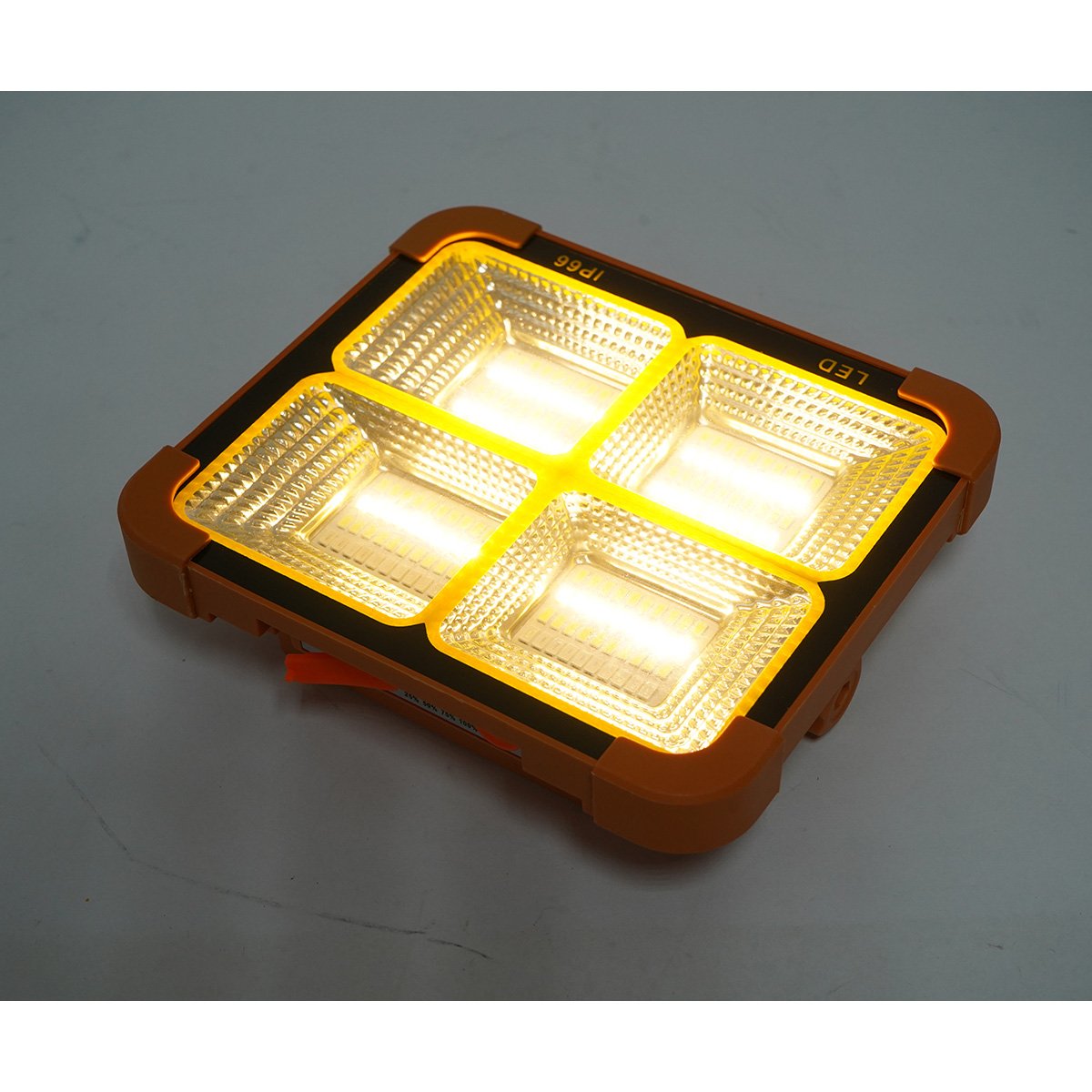 Proiector LED portabil 100 W cu panou solar 1.5 W Breckner Germany [11]