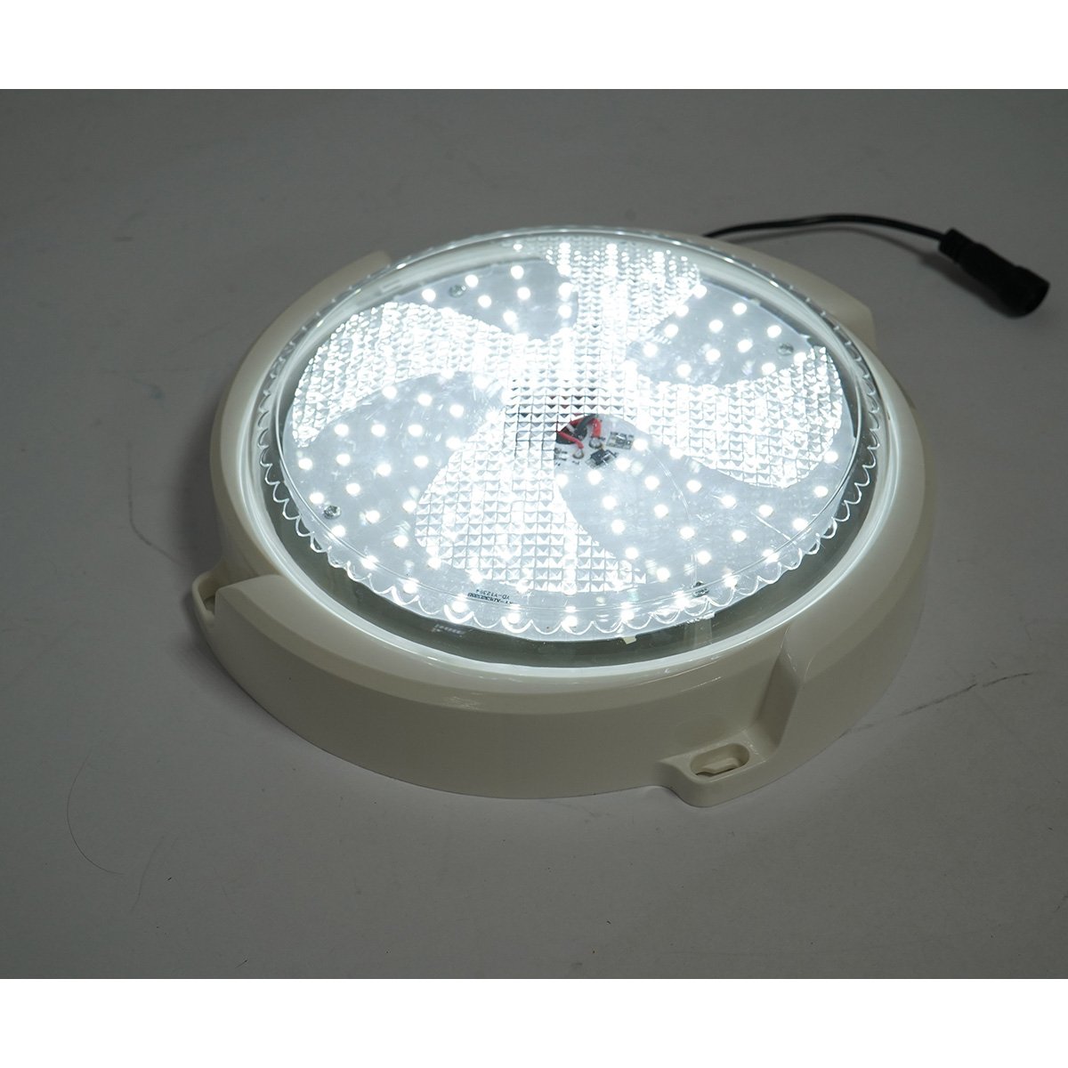 Plafoniera solara LED 150W, 6500K cu panou solar 6W, baterie LiFePO4 3600mAh, senzor miscare si telecomanda IP65 Breckner Germany [5]