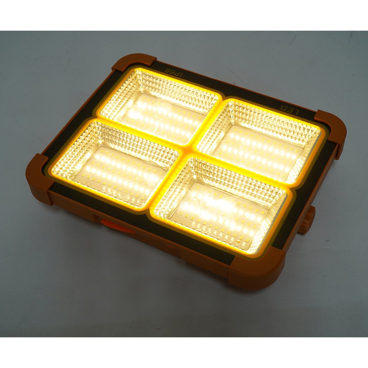 Proiector LED portabil 200 W cu panou solar 3 W Breckner Germany [9]