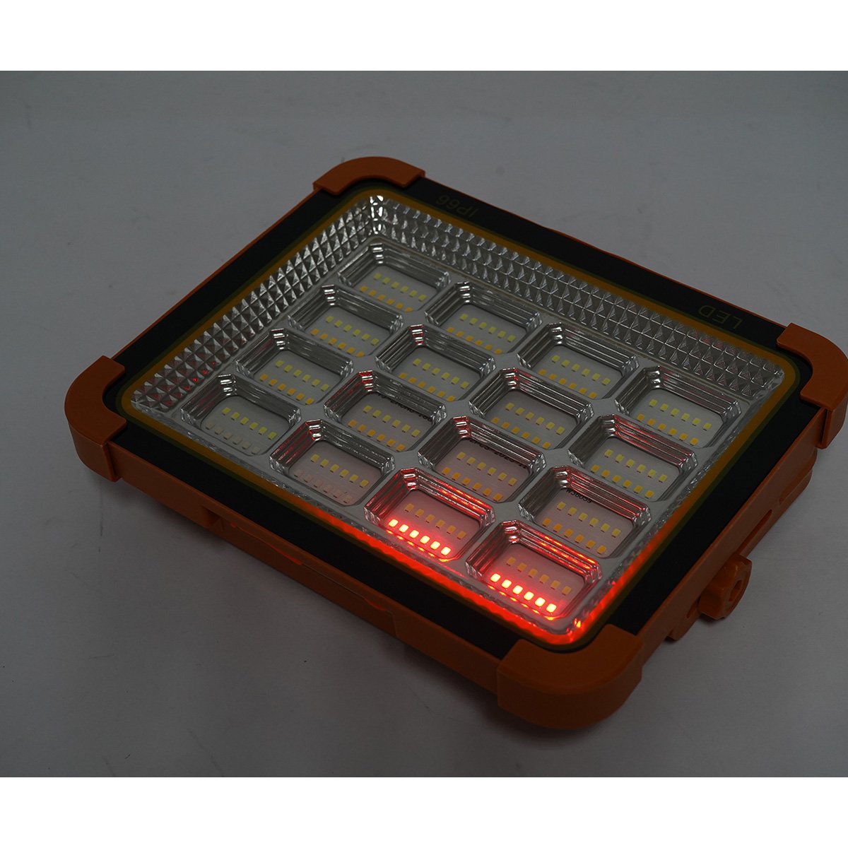 Proiector LED portabil 500 W cu panou solar 3 W Breckner Germany [12]