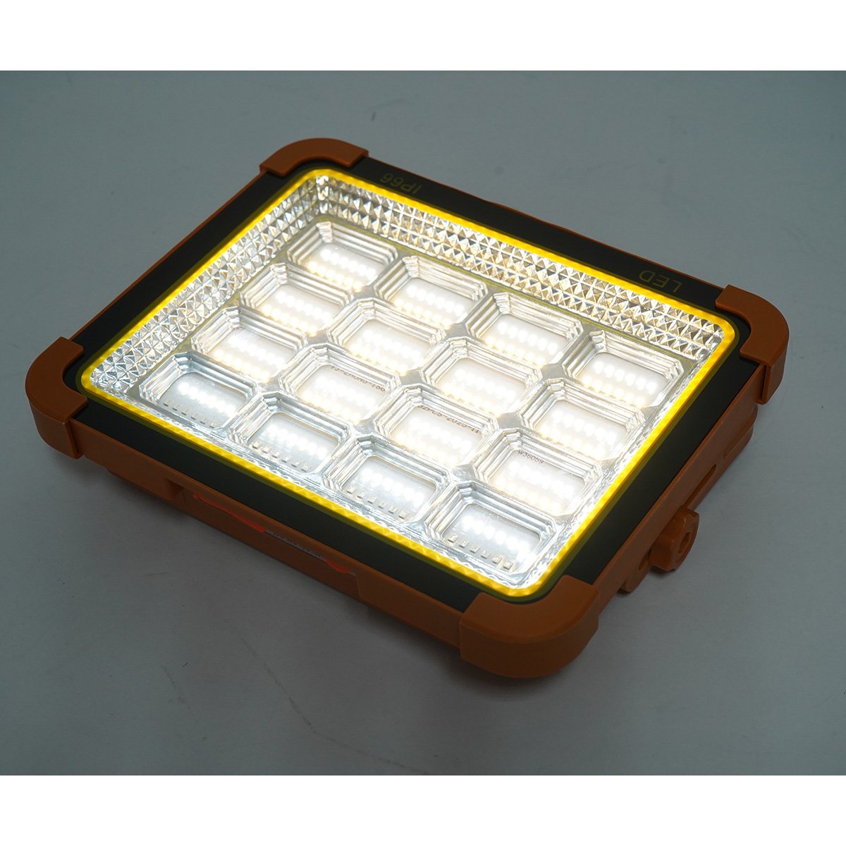Proiector LED portabil 500 W cu panou solar 3 W Breckner Germany [10]