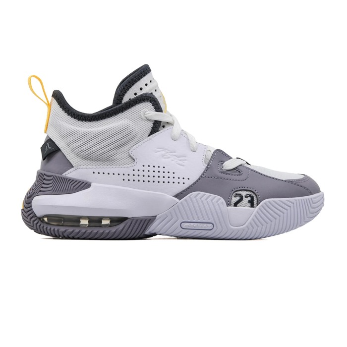 Jordan Stay Loyal 2 BG DQ8398-103 [1]