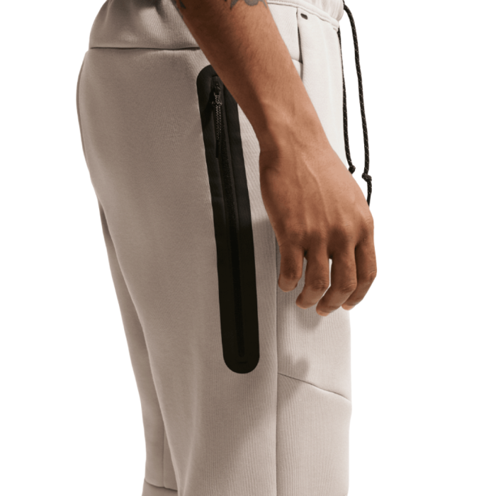 M NK TCH FLC JGGR HV0959-236 [3]