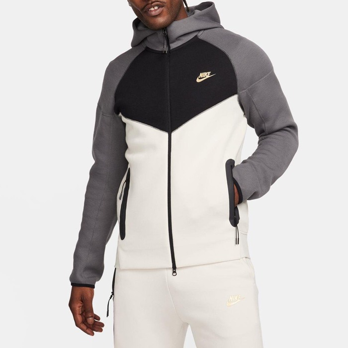 M NK TCH FLEECE FZ WR HOODIE FZ4709-104 [1]