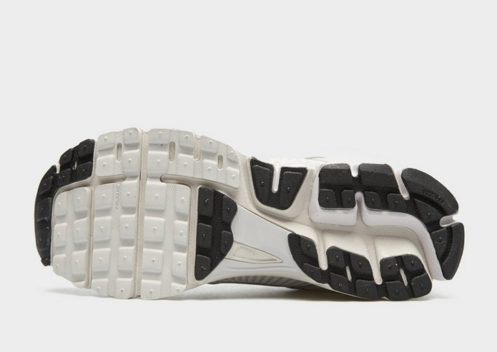 NIKE ZOOM VOMERO 5 SP BV1358-001 [3]