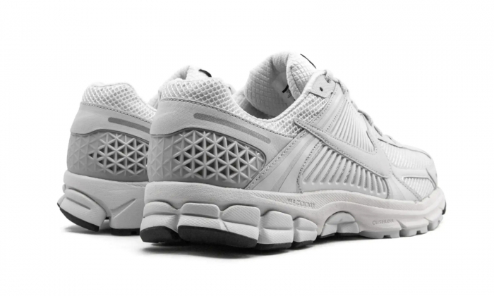 NIKE ZOOM VOMERO 5 SP BV1358-001 [4]