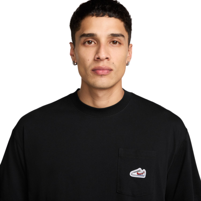 U NSW TEE M90 SNKR PTCH PKT 2 IB1382-010 [2]