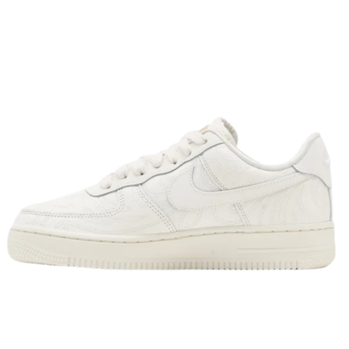 W AIR FORCE 1 `07 PREM+ IO4842-100 [3]