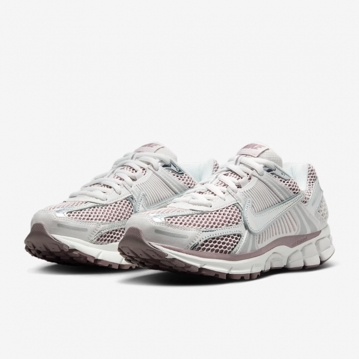 W NIKE ZOOM VOMERO 5 HV6417-001 [4]