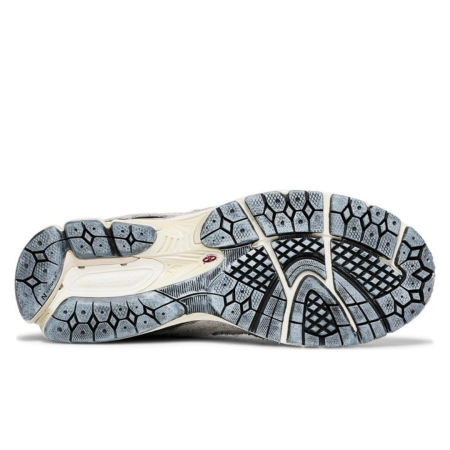 2002R -  FOOTWEAR CLASSICS M2002RDA [4]