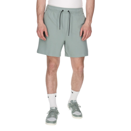 SHORT - M NK Tech Short Lghtwht DX0828-330