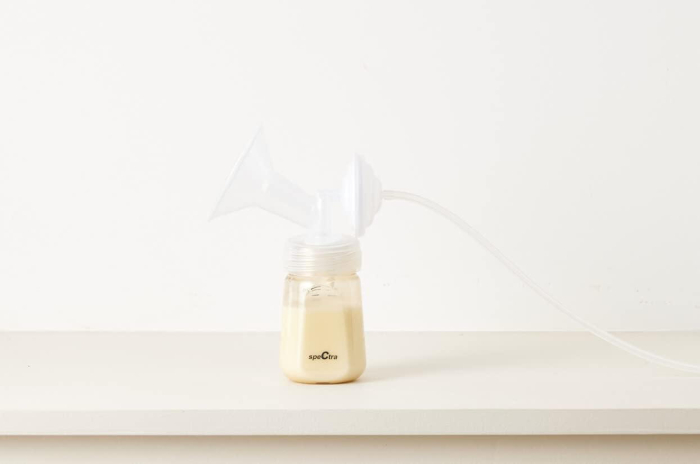 Biberon anticolici premium cu tetina S, galben (160 ml) [5]