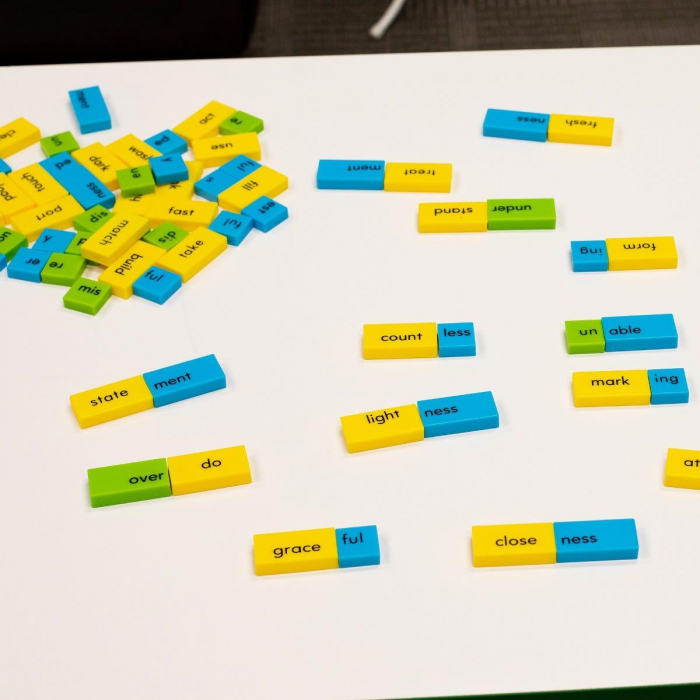 Domino pentru construit cuvinte [6]