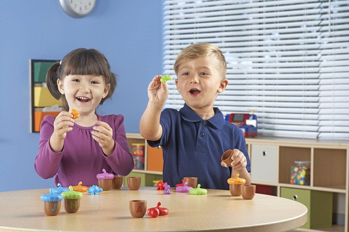 Joc educativ - Ghinde cu litere [2]