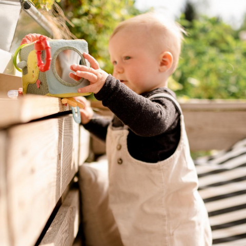 Cub din plus cu activitati - Dinozaur [1]