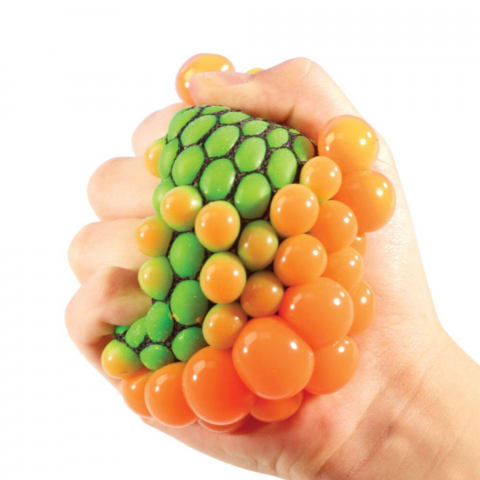 Jocuri de indemanare - Minge tip strugure