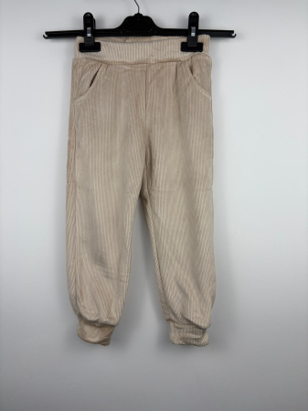 Compleu Fete Pufos [1]