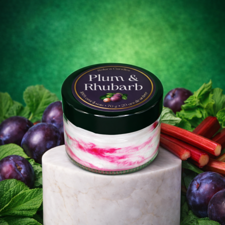 Accesorii decorative - Lumanare parfumata din ceara de soia intr-un recipient de borcan cu capac negru