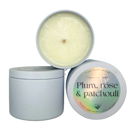 Lumanare parfumata din ceara de soia intr-un recipient metalic alb mat [4]