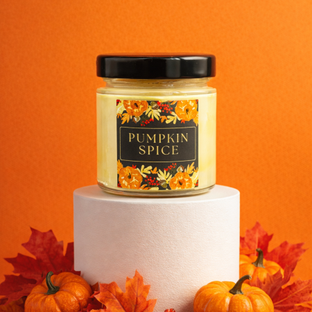 Lumanari parfumate - Lumanare parfumata din ceara de soia intr-un recipient de borcan cu capac negru