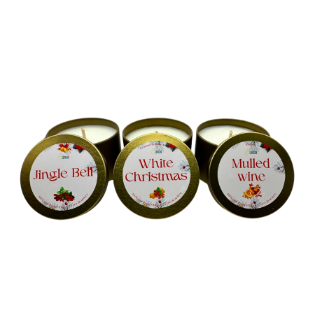 Trei lumanari parfumate de craciun intr-un pachet elegant [4]