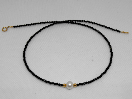 Pietre semipretioase - colier din safir si perla