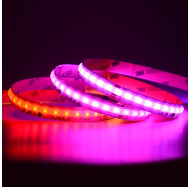 Banda LED 420 LED/m 24V IP20 - rolă pe fundal alb [6]